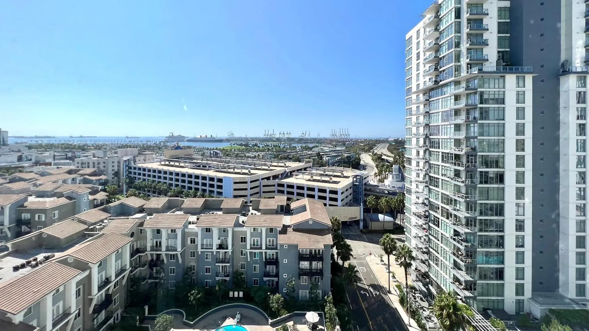 Apartment Your Penthouse Ocean View With City Lights And Queen Mary Too Long Beach